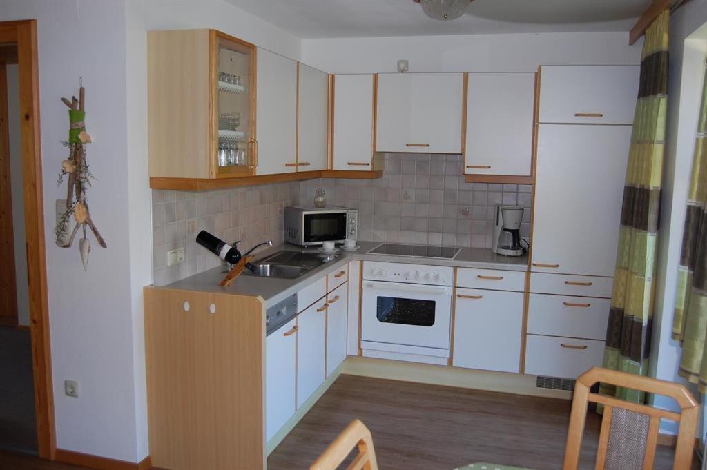 Haus Schreieck Klaudia Appartement Höfen Buitenkant foto